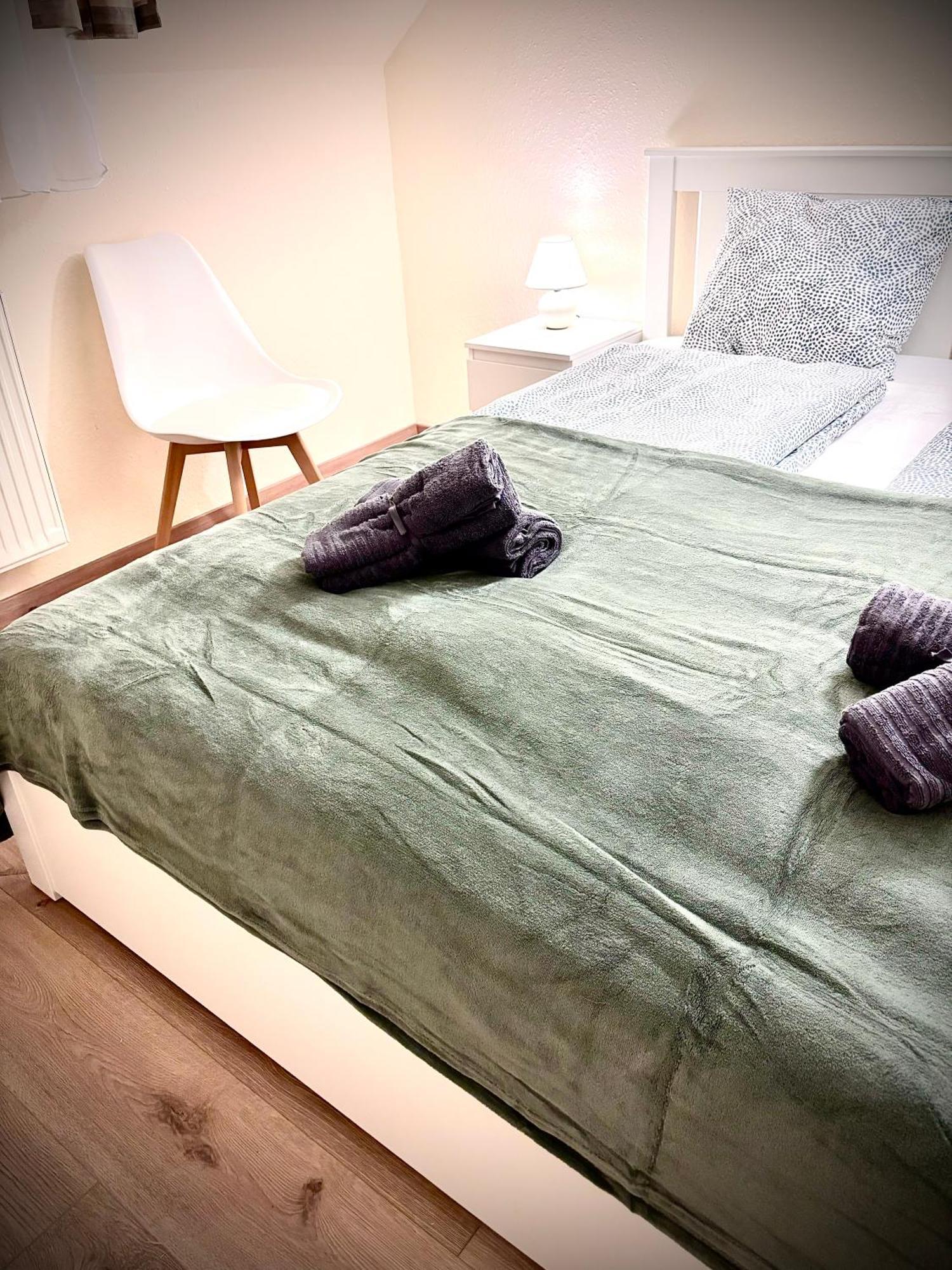 Airportmax Panzio Bed & Breakfast Vecses Exterior photo